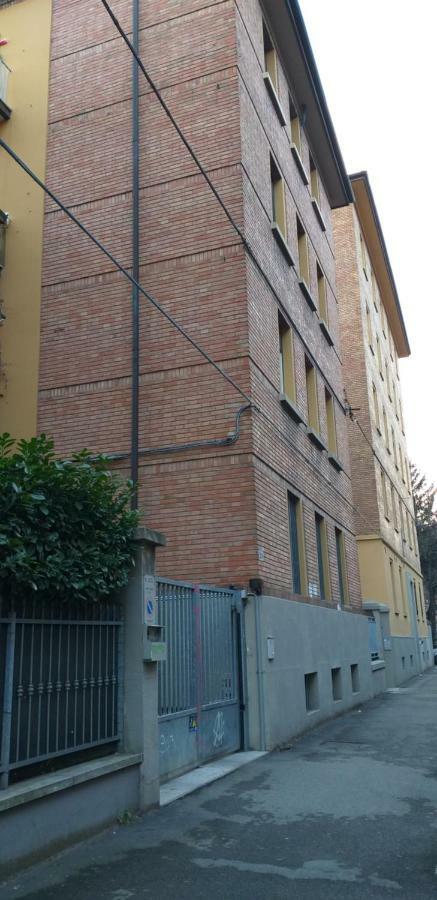 Апартаменты House Procaccini, 20 Болонья Экстерьер фото